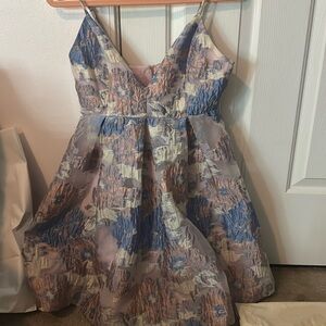 V neck Midi dress with flower embroidery